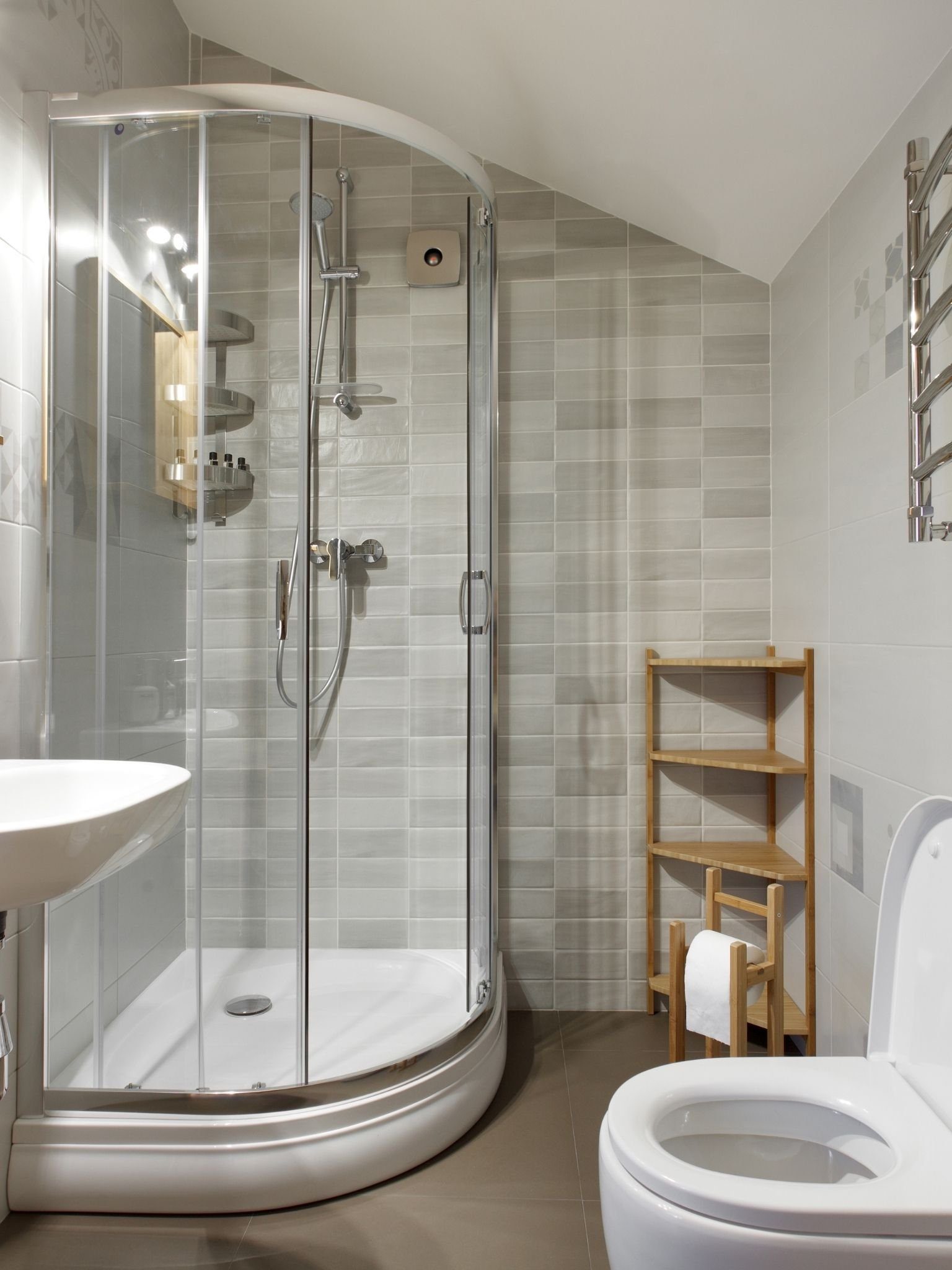 complete bathroom fitter EC1R 1UL